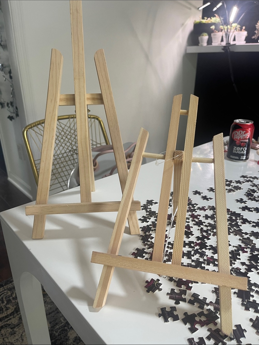Mini Wooden Tabletop Easels - Natural Wood